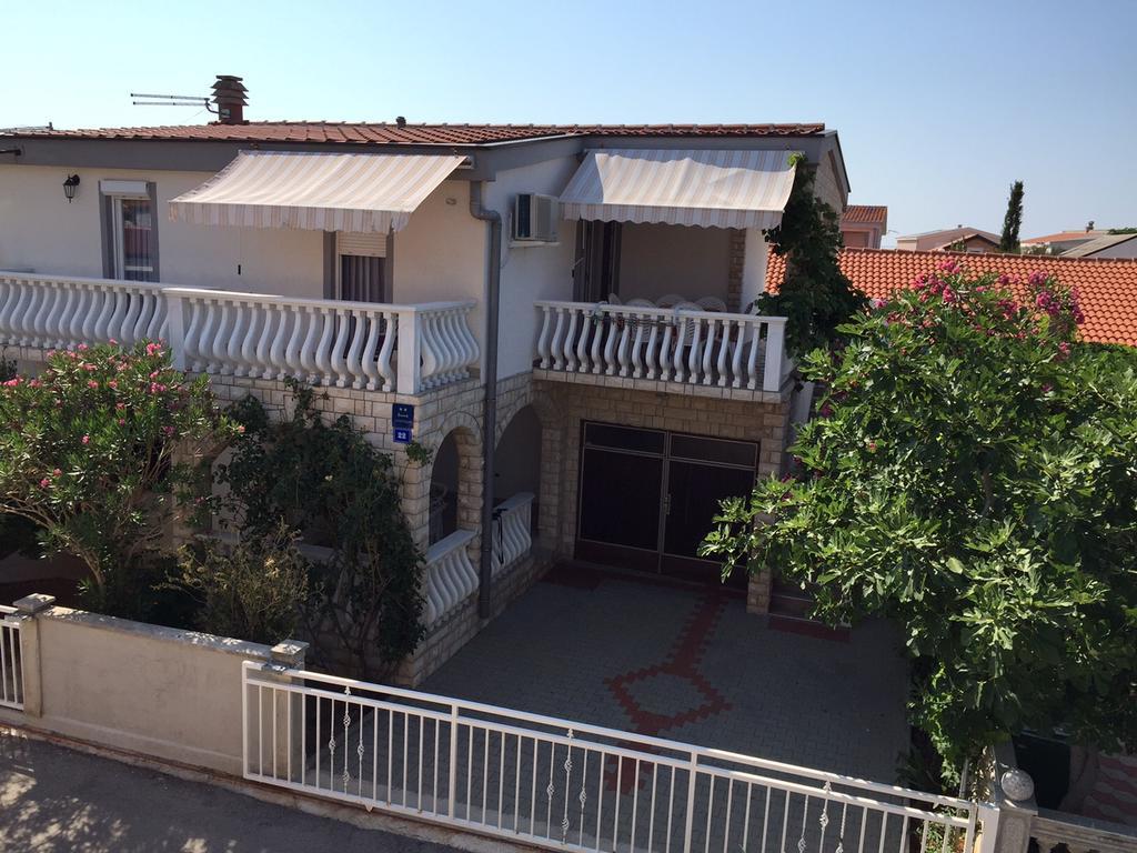 Apartment Krmpotic Vir Exterior foto